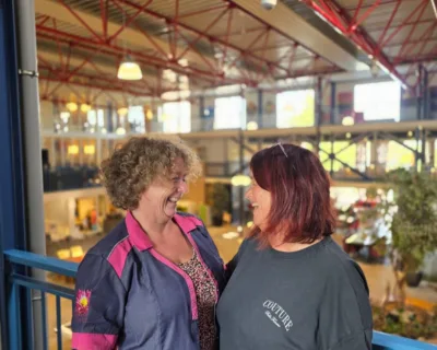 Collega's Anja en Marja samen bij locatie Randhof - Verhalen